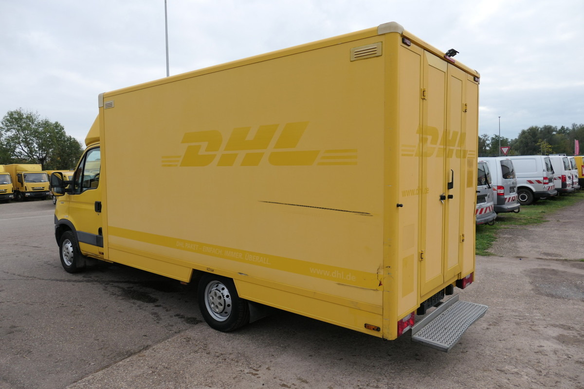 IVECO Daily 35 S11 C30C AUTOMATIK KAMERA Regale LUFT D - Furgoneta caja cerrada: foto 4 IVECO Daily 35 S11 C30C AUTOMATIK KAMERA Regale LUFT D - Furgoneta caja cerrada: foto 4