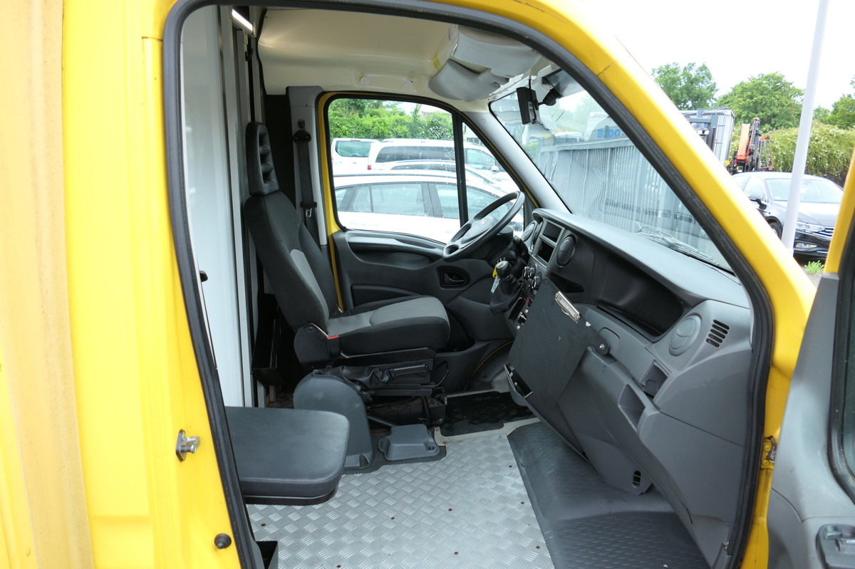IVECO Daily 35 S11 C30C Kurz AUTOMATIK KAMERA Regale L - Furgoneta caja cerrada: foto 5 IVECO Daily 35 S11 C30C Kurz AUTOMATIK KAMERA Regale L - Furgoneta caja cerrada: foto 5