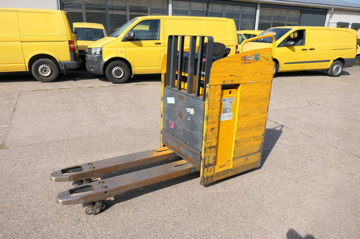 JUNGHEINRICH ESE 220 Batterie 51/2019 - Transpaleta: foto 3 JUNGHEINRICH ESE 220 Batterie 51/2019 - Transpaleta: foto 3