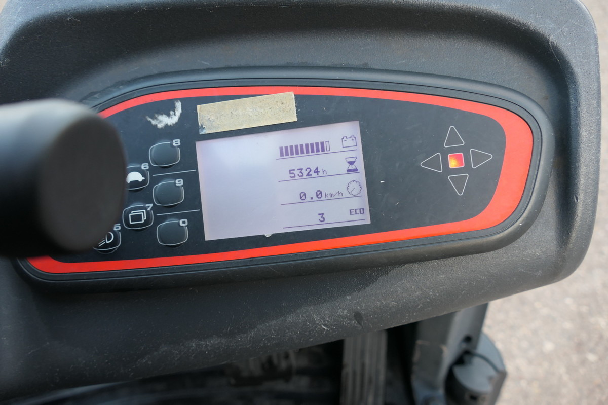 Remolcadora LINDE P 60 Z Schlepper Batterie 11/2019: foto 7 Remolcadora LINDE P 60 Z Schlepper Batterie 11/2019: foto 7