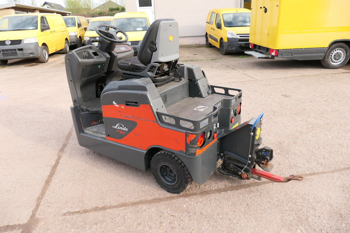 LINDE P 60 Z Schlepper Batterie 22/2019 3-Rad - Remolcadora: foto 5 LINDE P 60 Z Schlepper Batterie 22/2019 3-Rad - Remolcadora: foto 5