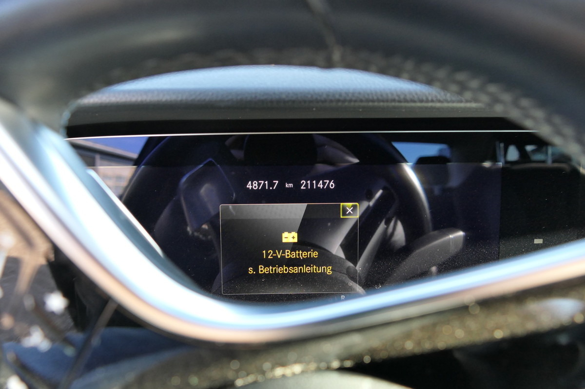 Sedan MERCEDES-BENZ E 220 d AVANTGARDE KLIMA: foto 10 Sedan MERCEDES-BENZ E 220 d AVANTGARDE KLIMA: foto 10