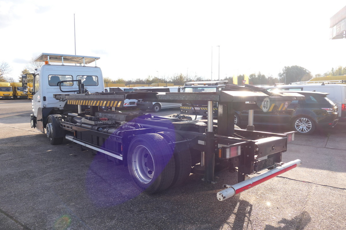 MERCEDES-BENZ Kamag Wiesel WBH 25 E4-D - Camión portacontenedore/ Intercambiable: foto 4 MERCEDES-BENZ Kamag Wiesel WBH 25 E4-D - Camión portacontenedore/ Intercambiable: foto 4