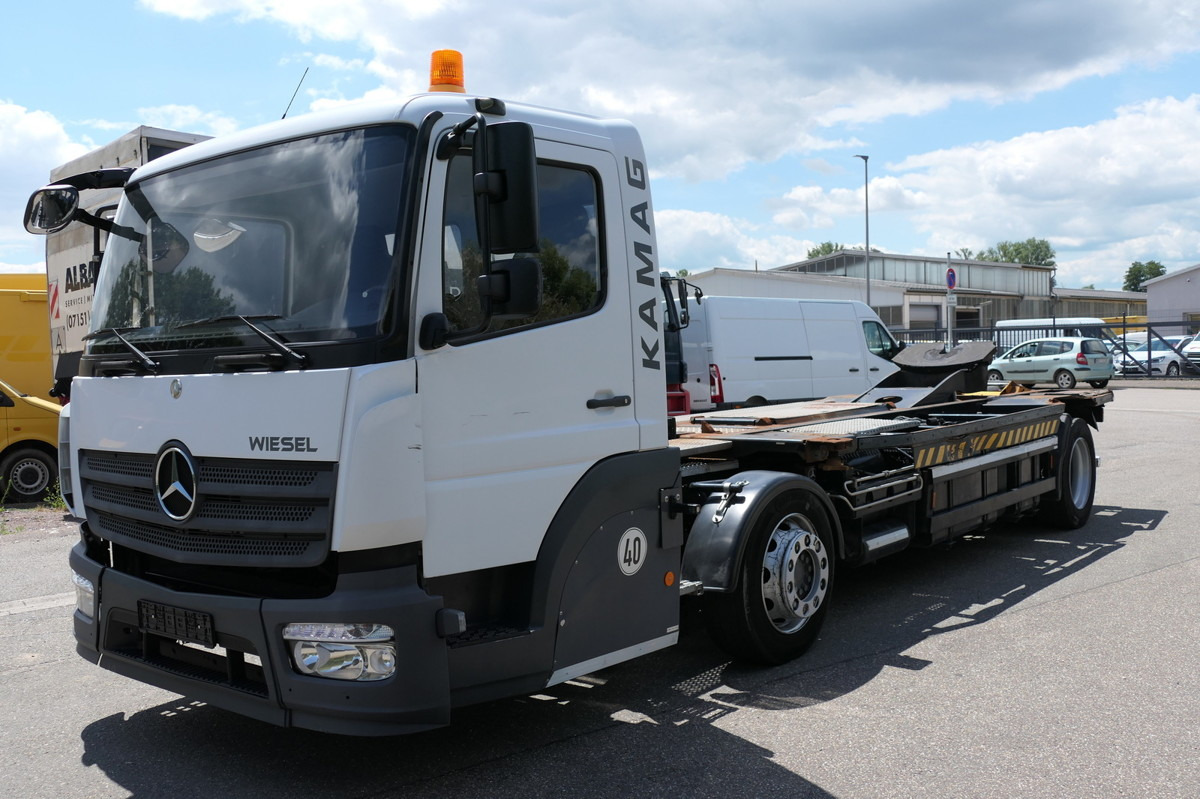 MERCEDES-BENZ Kamag Wiesel WBH 25 Wiesel Umsetzfahrzeug - Camión portacontenedore/ Intercambiable: foto 2 MERCEDES-BENZ Kamag Wiesel WBH 25 Wiesel Umsetzfahrzeug - Camión portacontenedore/ Intercambiable: foto 2