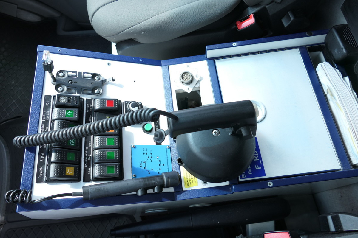 Ambulancia MERCEDES-BENZ Sprinter 519 CDI Klima Krankenwagen Fahrtec Aufb: foto 14