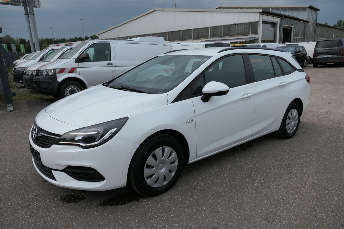 OPEL Astra Sports Tourer 1.5 CDTI KLIMA - Coche familiar: foto 1 OPEL Astra Sports Tourer 1.5 CDTI KLIMA - Coche familiar: foto 1