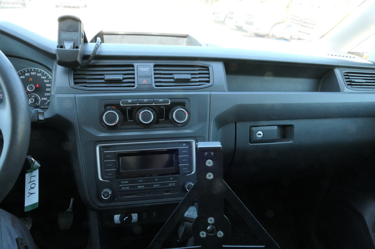 Furgoneta pequeña VW Caddy 2.0 TDI 4Motion Klima Werkstatteinbauten T: foto 11