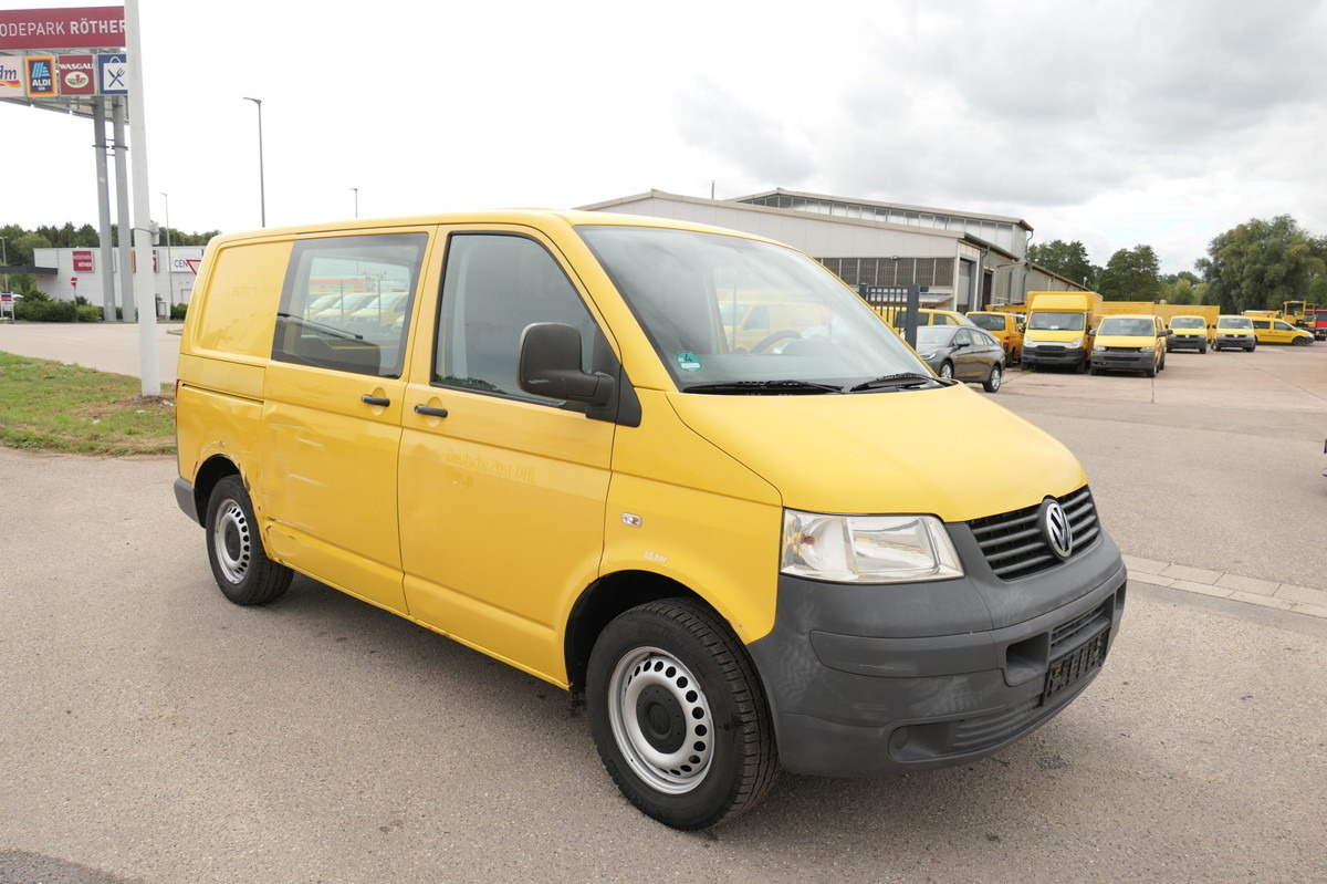 VW T5 Transporter 1.9 TDI PARKTRONIK 2xSCHIEBETÜR - Furgoneta pequeña: foto 2 VW T5 Transporter 1.9 TDI PARKTRONIK 2xSCHIEBETÜR - Furgoneta pequeña: foto 2