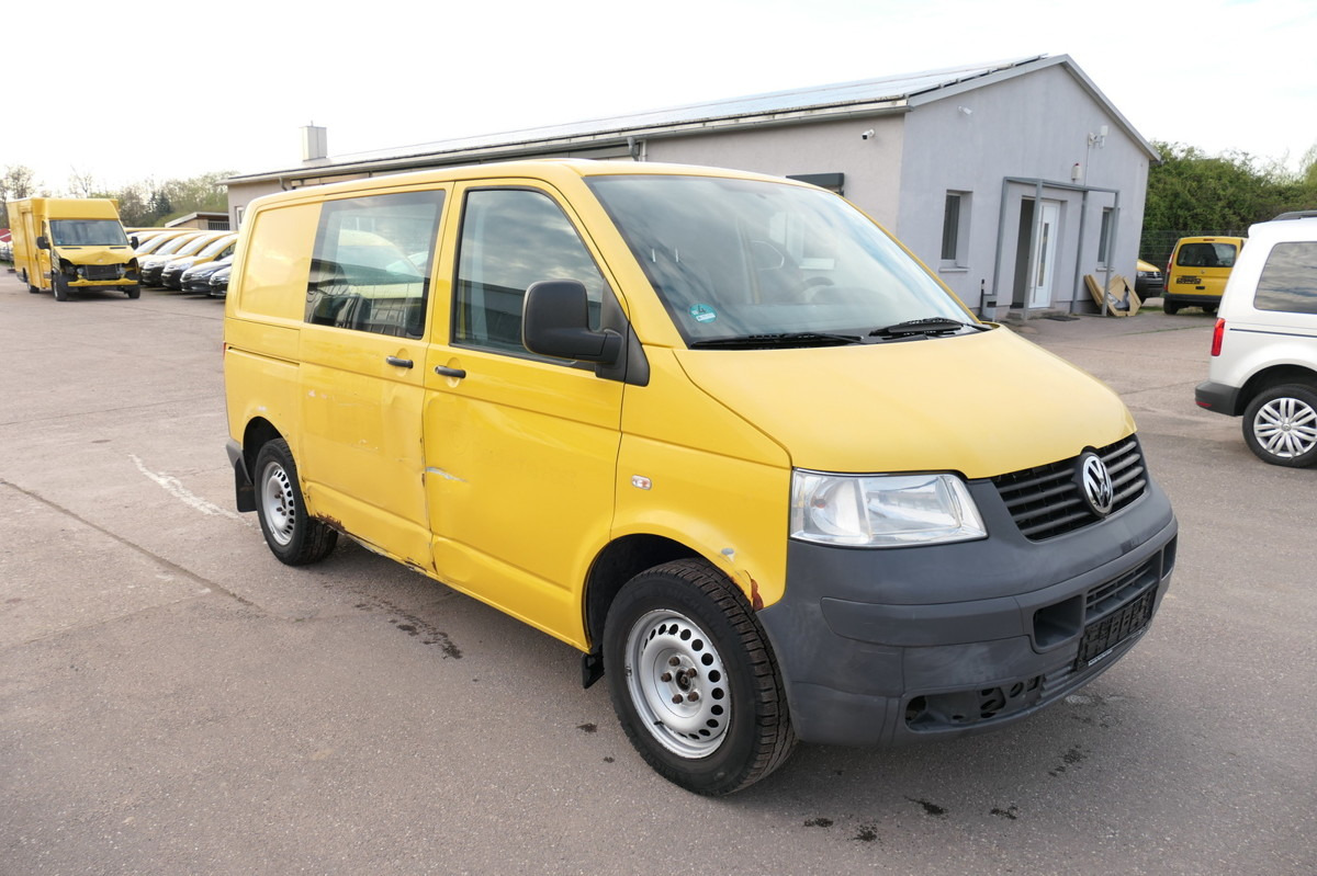 VW T5 Transporter 1.9 TDI PARKTRONIK 2xSCHIEBETÜR - Furgoneta pequeña: foto 2 VW T5 Transporter 1.9 TDI PARKTRONIK 2xSCHIEBETÜR - Furgoneta pequeña: foto 2