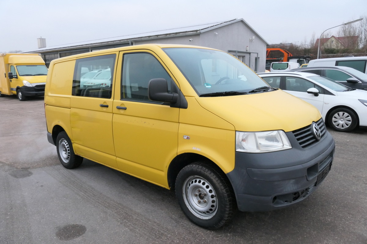 VW T5 Transporter 1.9 TDI PARKTRONIK 2xSCHIEBETÜR - Furgoneta pequeña: foto 3 VW T5 Transporter 1.9 TDI PARKTRONIK 2xSCHIEBETÜR - Furgoneta pequeña: foto 3