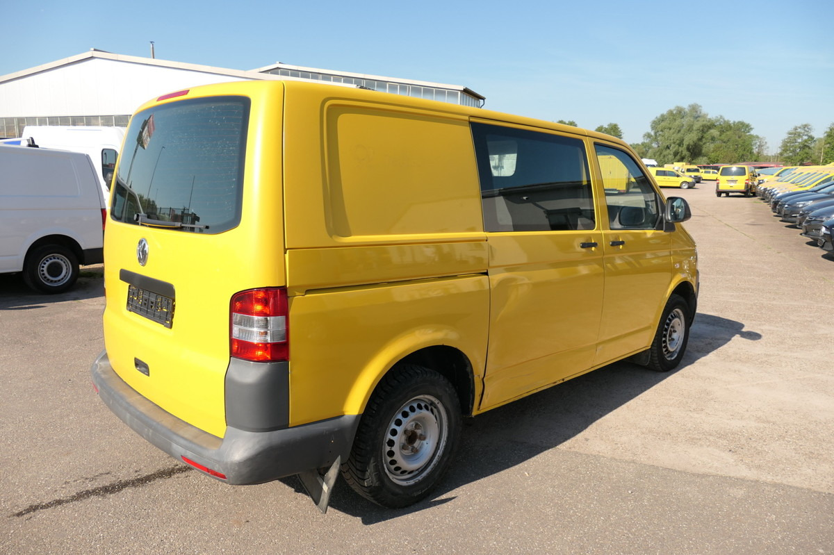 VW T5 Transporter 2.0 TDI 2-SITZER EURO-5 2xSCHIEBE - Furgoneta pequeña: foto 4 VW T5 Transporter 2.0 TDI 2-SITZER EURO-5 2xSCHIEBE - Furgoneta pequeña: foto 4