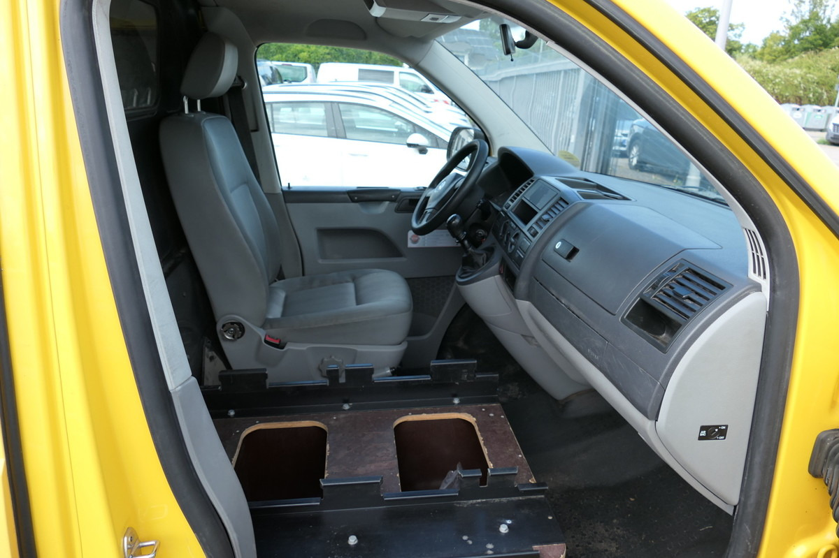 VW T5 Transporter 2.0 TDI EURO-5 2xSCHIEBETÜR PARKT - Furgoneta pequeña: foto 5 VW T5 Transporter 2.0 TDI EURO-5 2xSCHIEBETÜR PARKT - Furgoneta pequeña: foto 5
