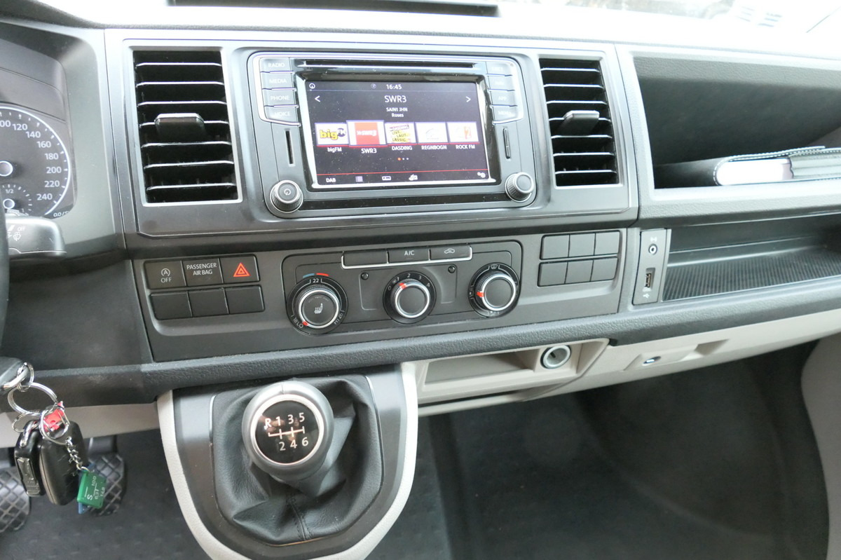 Furgoneta pequeña VW T6 2.0 TDI Lang Klima AHK Standheizung 3-Sitzer: foto 15