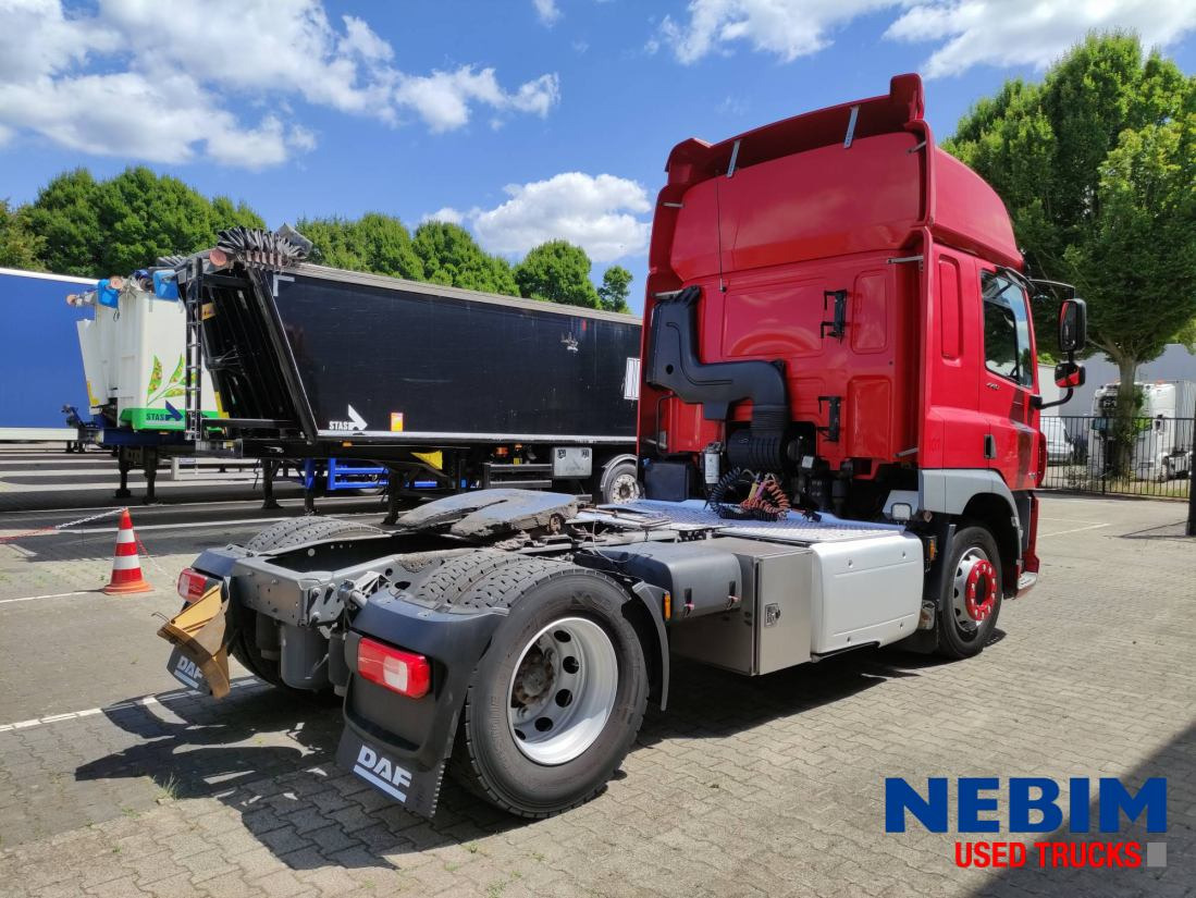 DAF CF 440 4x2 - Space cab - Cabeza tractora: foto 2 DAF CF 440 4x2 - Space cab - Cabeza tractora: foto 2
