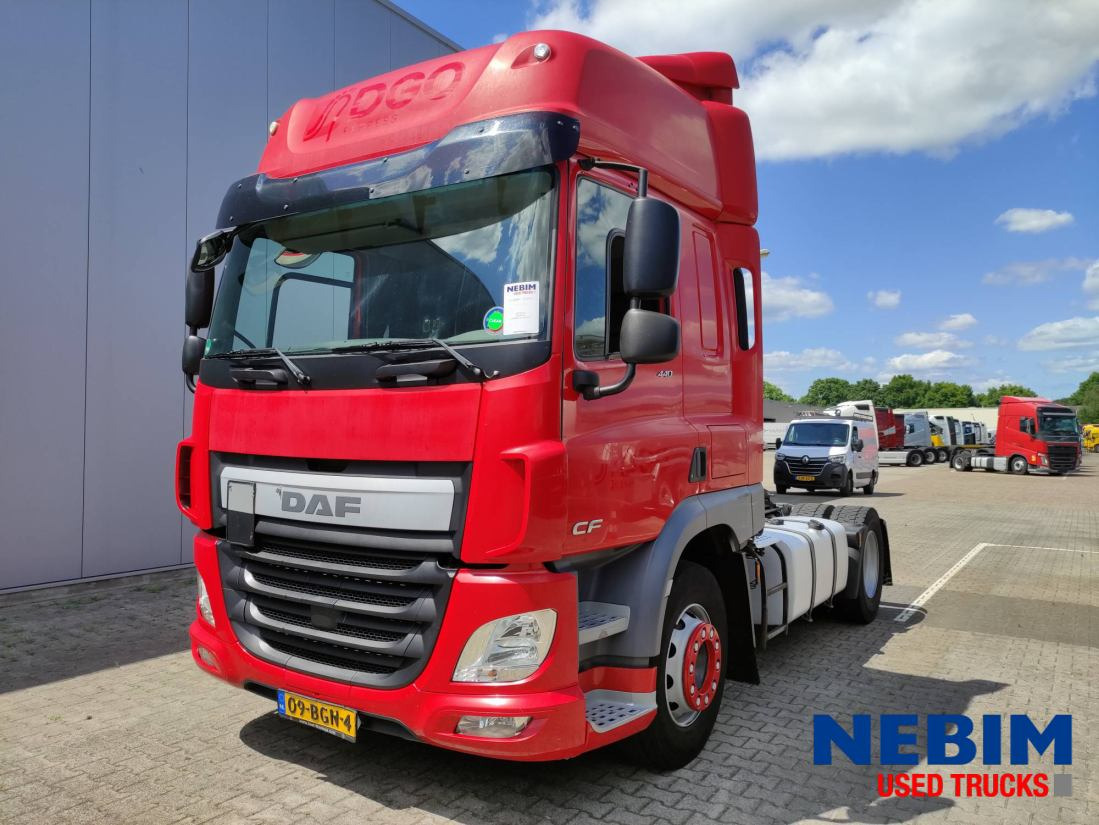 DAF CF 440 4x2 - Space cab - Cabeza tractora: foto 1 DAF CF 440 4x2 - Space cab - Cabeza tractora: foto 1