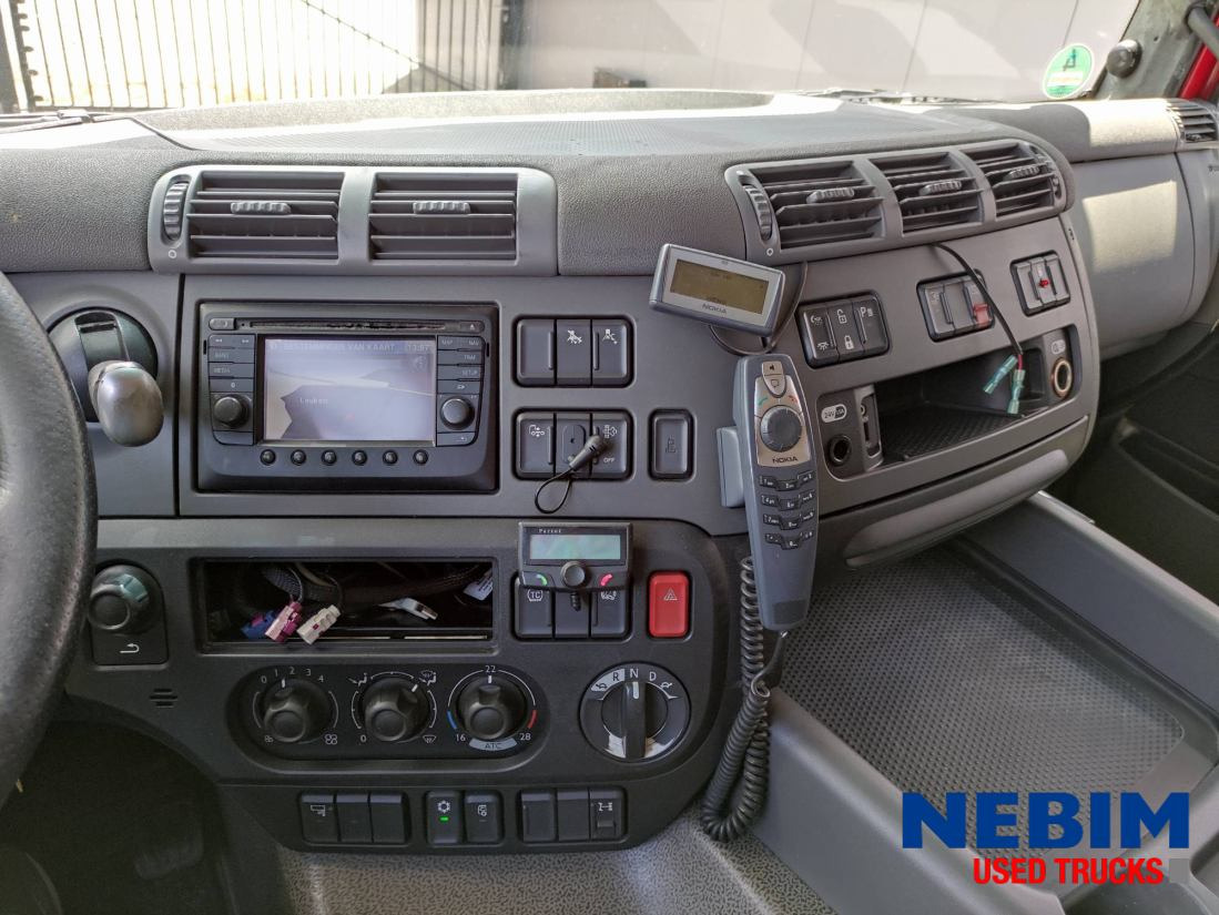 DAF CF 440 4x2 - Space cab - Cabeza tractora: foto 4 DAF CF 440 4x2 - Space cab - Cabeza tractora: foto 4