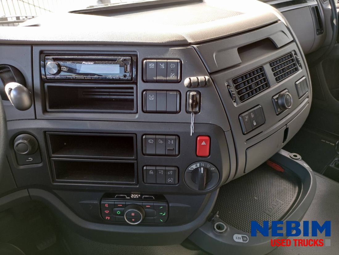 DAF XF 450 6x2 FTG - 493.069Km - ADR/VLG-AT - Cabeza tractora: foto 4 DAF XF 450 6x2 FTG - 493.069Km - ADR/VLG-AT - Cabeza tractora: foto 4