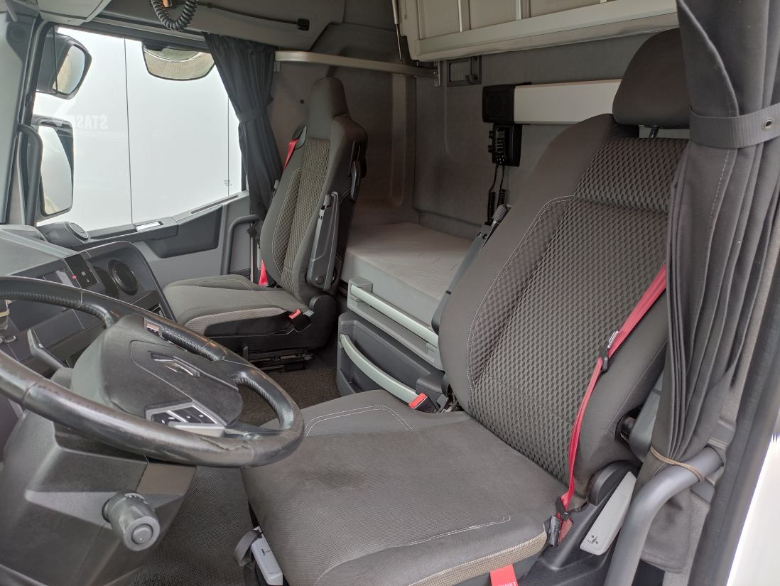 Renault T430 4x2 Sleeper Cab - Cabeza tractora: foto 3 Renault T430 4x2 Sleeper Cab - Cabeza tractora: foto 3
