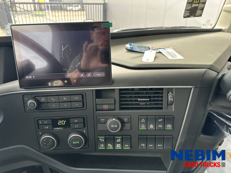 Camión grúa nuevo Volvo FH500 8x4 Triple - HMF5020K6 43,6 T/M NEW-NIEUW-NEU: foto 8