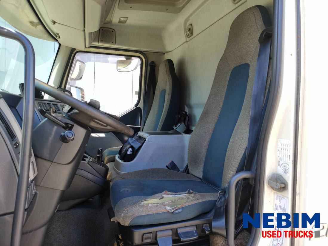 Camión frigorífico Volvo FL 280 4x2 Engine problem: foto 7