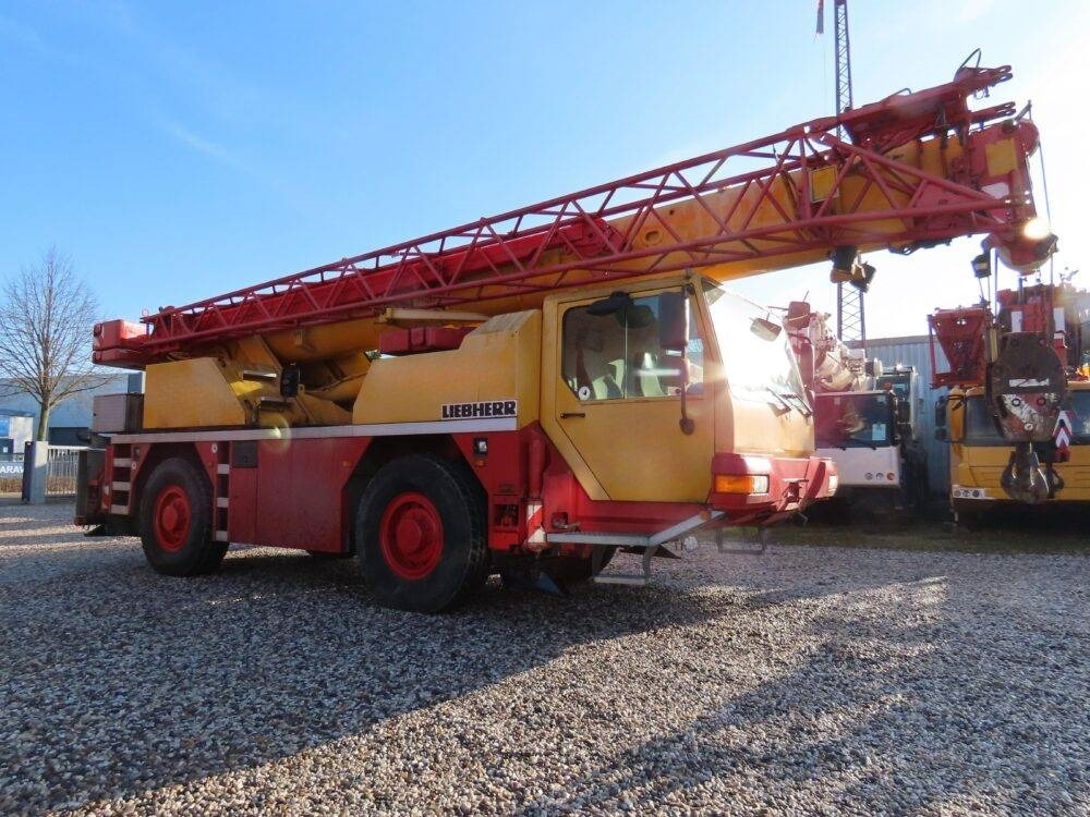 Liebherr LTM 1030-2.1 - Grúa todo terreno: foto 4 Liebherr LTM 1030-2.1 - Grúa todo terreno: foto 4