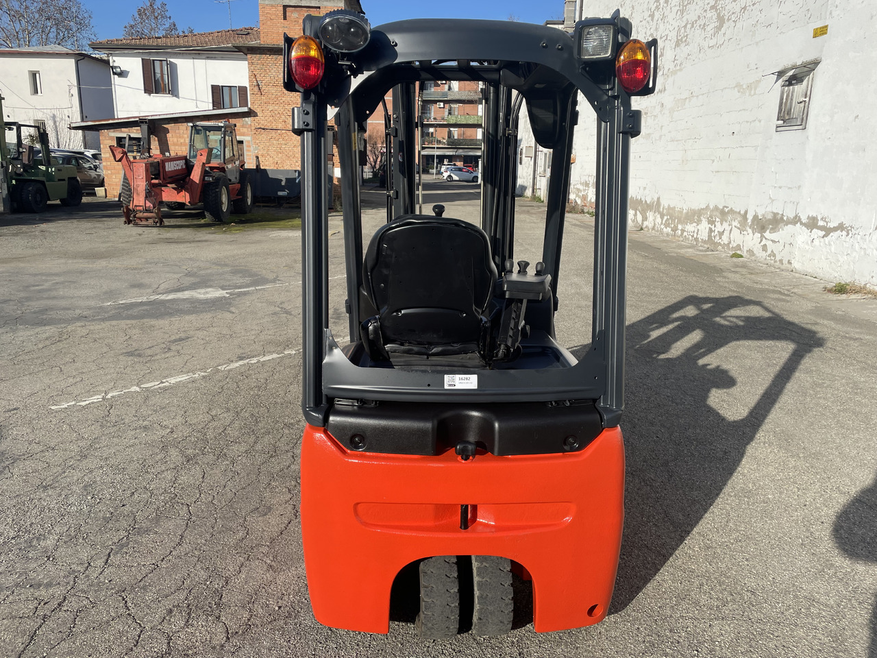 LINDE E 16 C-01 (batt. 2017) - Carretilla elevadora eléctrica: foto 3 LINDE E 16 C-01 (batt. 2017) - Carretilla elevadora eléctrica: foto 3