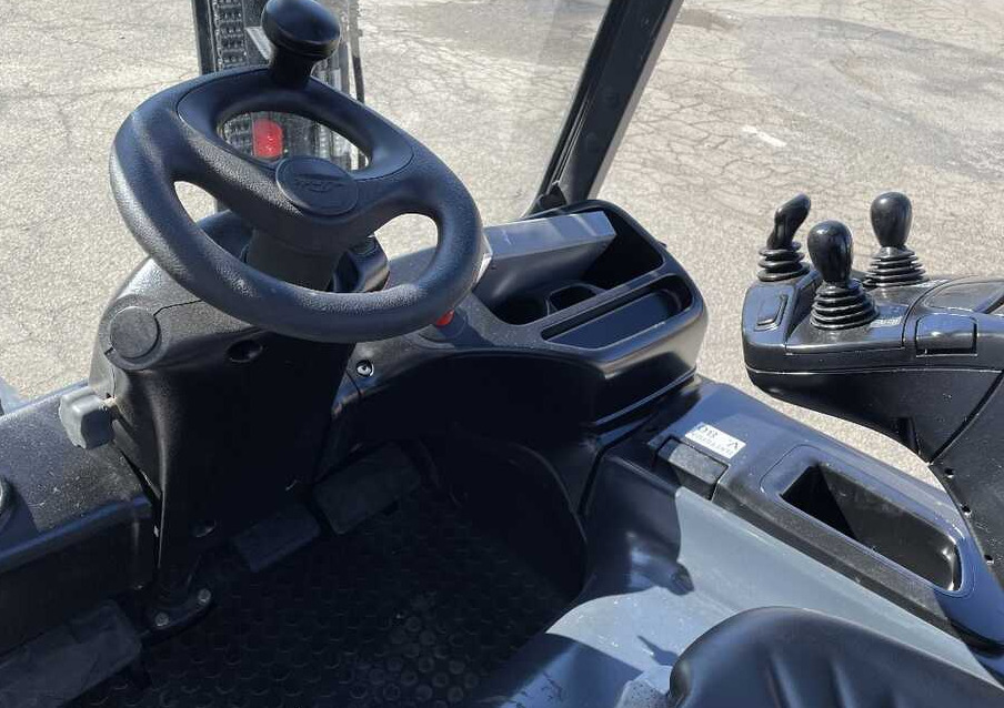 Linde E 25 -387 (Batteria NUOVA) - Carretilla elevadora eléctrica: foto 3 Linde E 25 -387 (Batteria NUOVA) - Carretilla elevadora eléctrica: foto 3