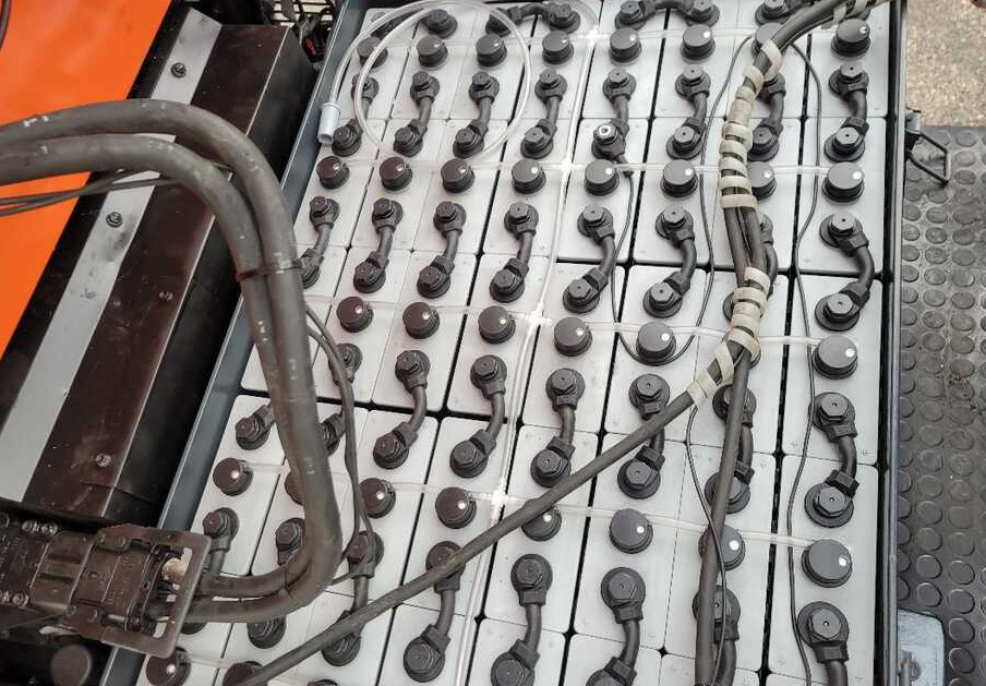 Toyota 7 FBMF 25 (BATTERIA NUOVA) - Carretilla elevadora eléctrica: foto 4 Toyota 7 FBMF 25 (BATTERIA NUOVA) - Carretilla elevadora eléctrica: foto 4