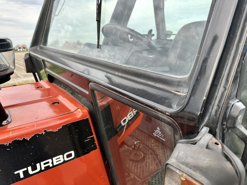 New Holland 180-90 DT - Tractor: foto 4 New Holland 180-90 DT - Tractor: foto 4