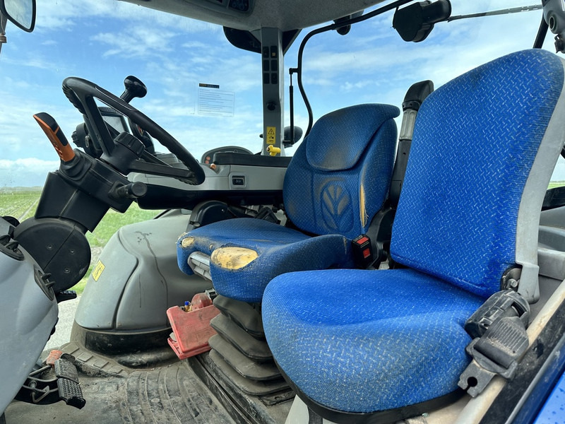 New Holland T7.210 - Tractor: foto 4 New Holland T7.210 - Tractor: foto 4