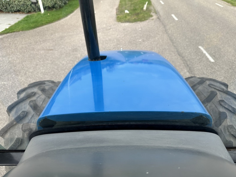 New Holland TS90 - Tractor: foto 5 New Holland TS90 - Tractor: foto 5