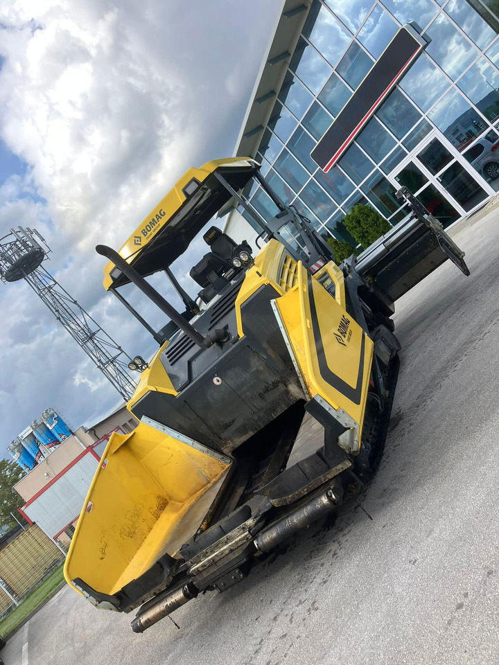 Bomag BF700 C-3 - Pavimentadora de asfalto: foto 5 Bomag BF700 C-3 - Pavimentadora de asfalto: foto 5