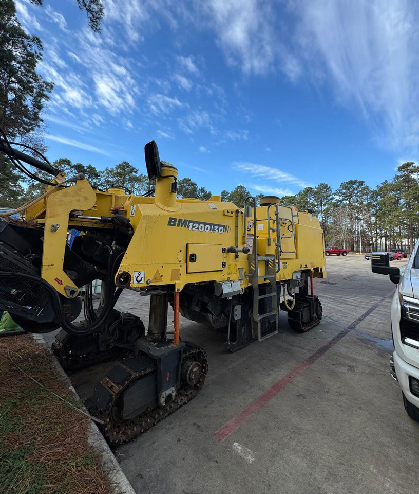 Bomag BM 1200/30 - Fresadora en frío: foto 2 Bomag BM 1200/30 - Fresadora en frío: foto 2
