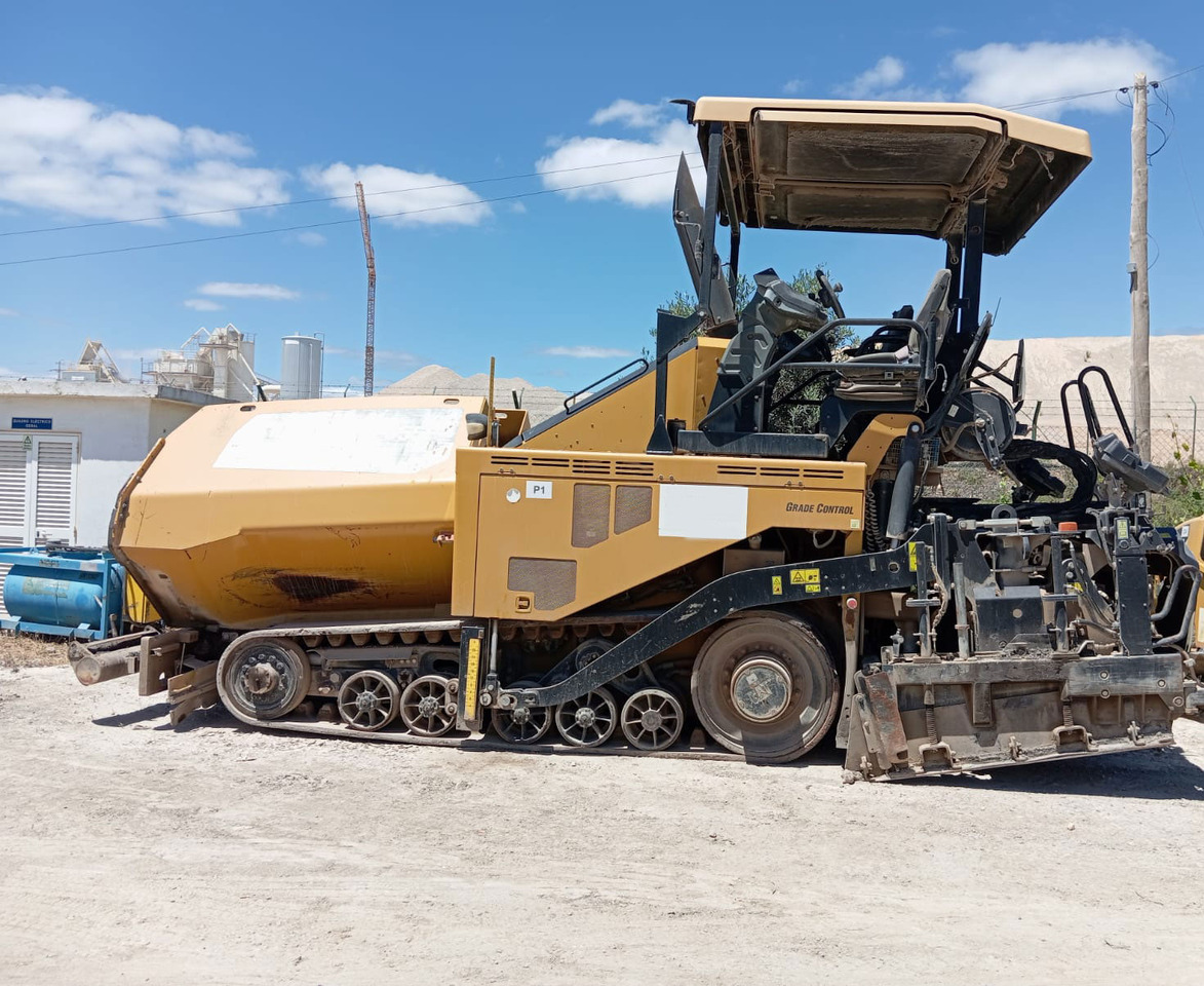 Caterpillar AP655F - Pavimentadora de asfalto: foto 1 Caterpillar AP655F - Pavimentadora de asfalto: foto 1
