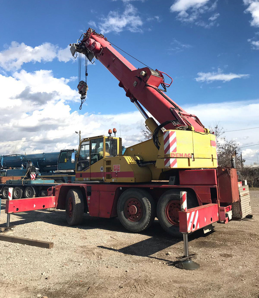 Demag AC 40 City - Autogrúa: foto 3 Demag AC 40 City - Autogrúa: foto 3
