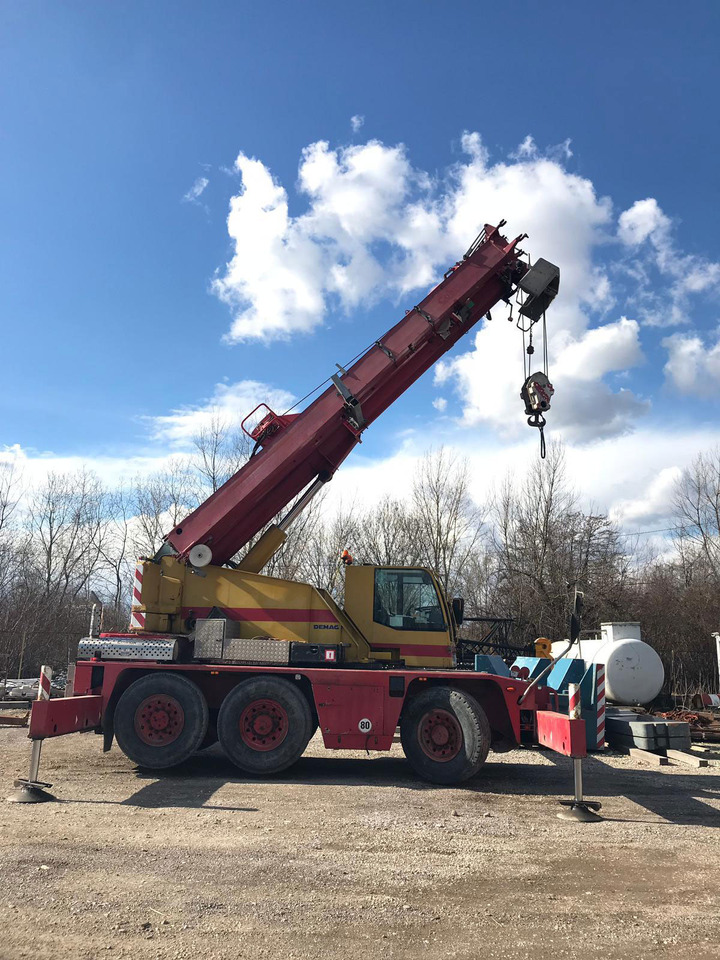Demag AC 40 City - Autogrúa: foto 1 Demag AC 40 City - Autogrúa: foto 1