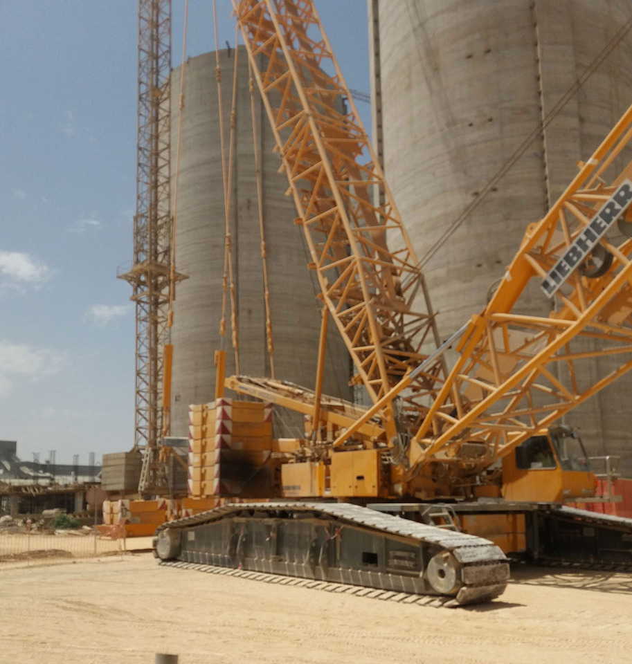 Liebherr LR 1400-2 - Grúa sobre orugas: foto 2 Liebherr LR 1400-2 - Grúa sobre orugas: foto 2