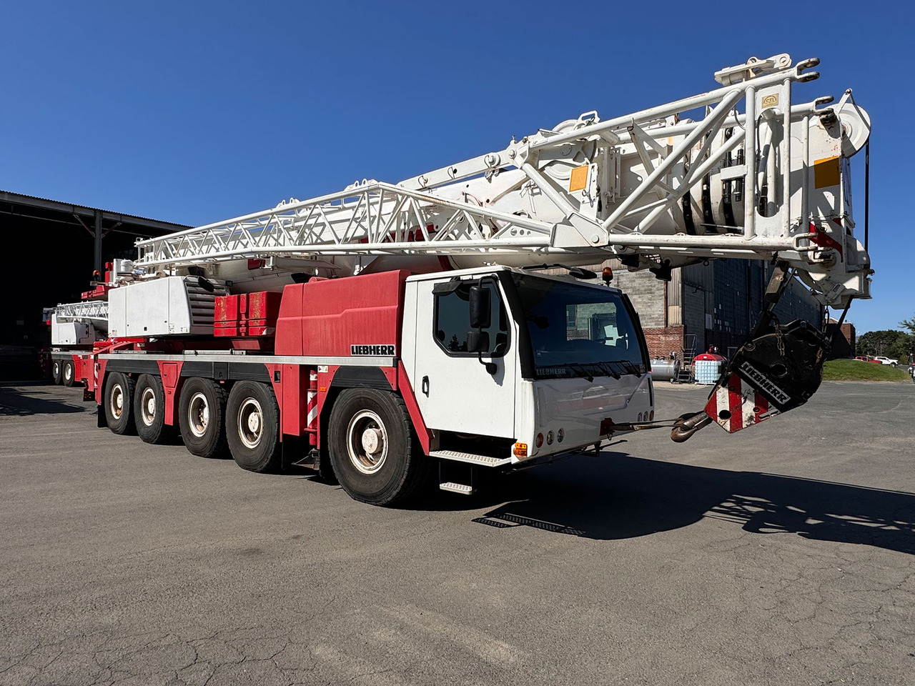 Liebherr LTM 1130-5.1 - Autogrúa: foto 1 Liebherr LTM 1130-5.1 - Autogrúa: foto 1