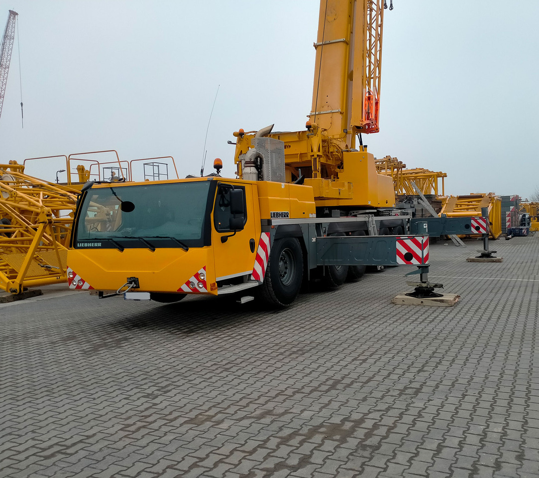 Liebherr LTM 1230-5.1 - Autogrúa: foto 2 Liebherr LTM 1230-5.1 - Autogrúa: foto 2