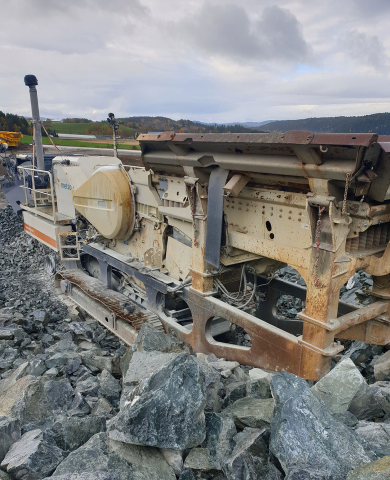 Metso LT106S - Trituradora de mandíbula: foto 4 Metso LT106S - Trituradora de mandíbula: foto 4