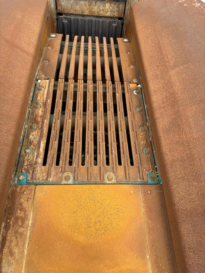 Powerscreen Premiertrak 330 - Trituradora de mandíbula: foto 4 Powerscreen Premiertrak 330 - Trituradora de mandíbula: foto 4