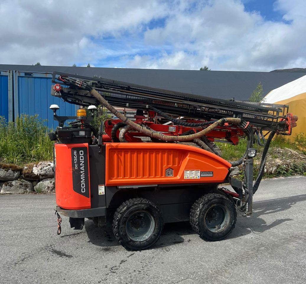 Sandvik Commando DC130Ri - Perforadora: foto 3 Sandvik Commando DC130Ri - Perforadora: foto 3