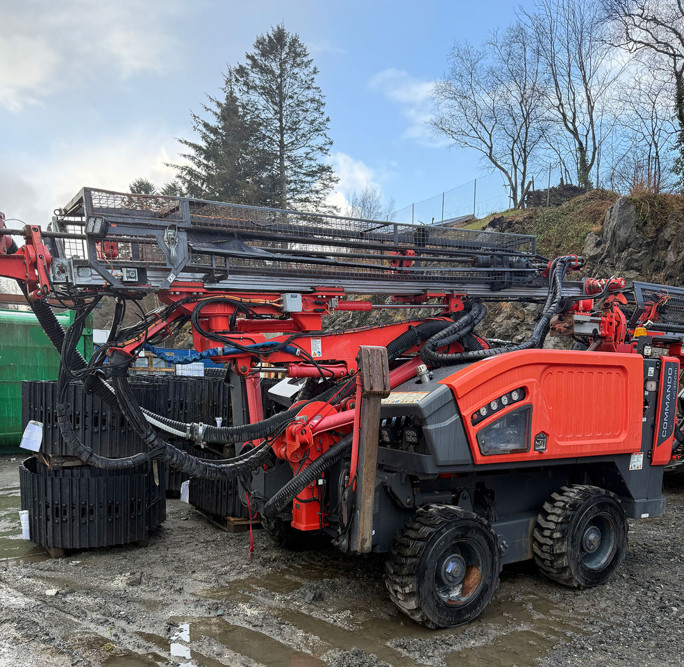 Sandvik Commando DC300Ri - Perforadora: foto 1 Sandvik Commando DC300Ri - Perforadora: foto 1