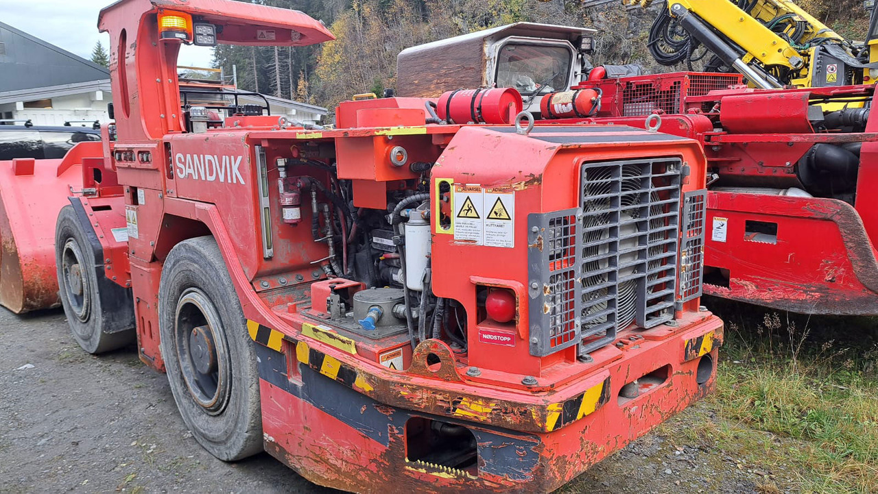 Sandvik LH202 - Maquinaria para minería: foto 5 Sandvik LH202 - Maquinaria para minería: foto 5
