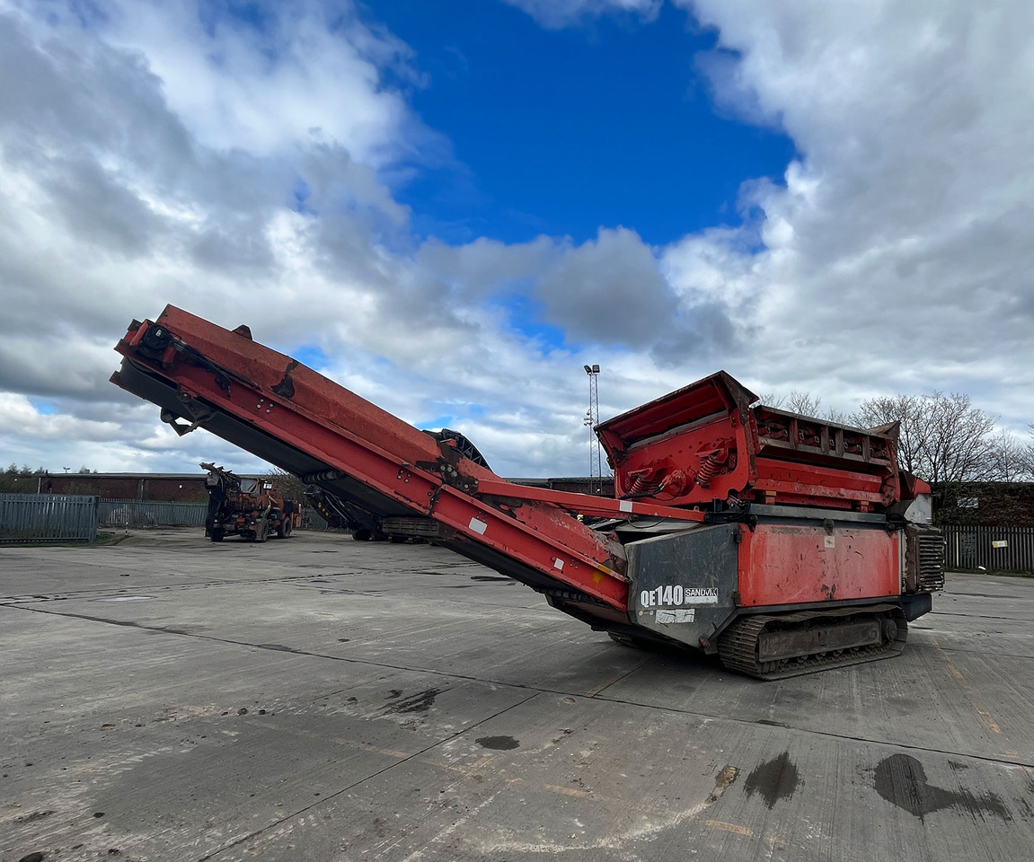 Sandvik QE140 - Cribadora: foto 2 Sandvik QE140 - Cribadora: foto 2