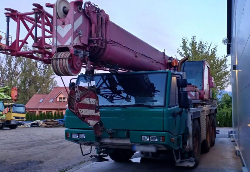 Tadano ATF 50G-3 - Autogrúa: foto 3 Tadano ATF 50G-3 - Autogrúa: foto 3