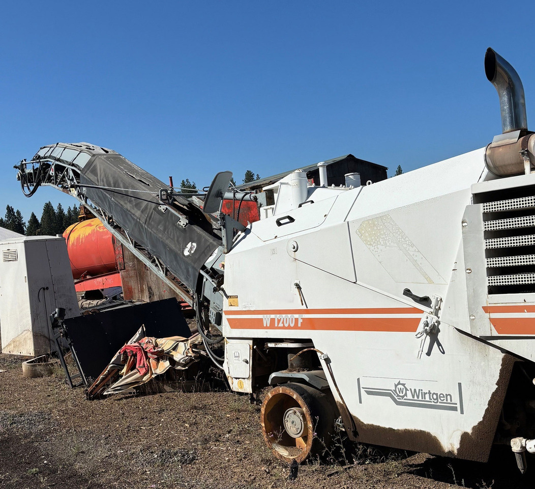 Wirtgen W 1200 F - Fresadora en frío: foto 3 Wirtgen W 1200 F - Fresadora en frío: foto 3