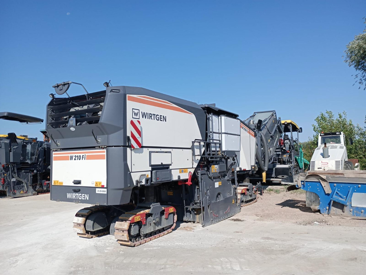 Wirtgen W 210 FI - Fresadora en frío: foto 2 Wirtgen W 210 FI - Fresadora en frío: foto 2