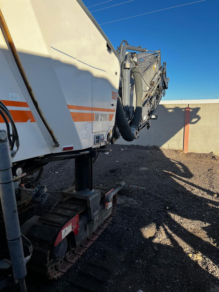 Wirtgen W 210 i - Fresadora en frío: foto 4 Wirtgen W 210 i - Fresadora en frío: foto 4