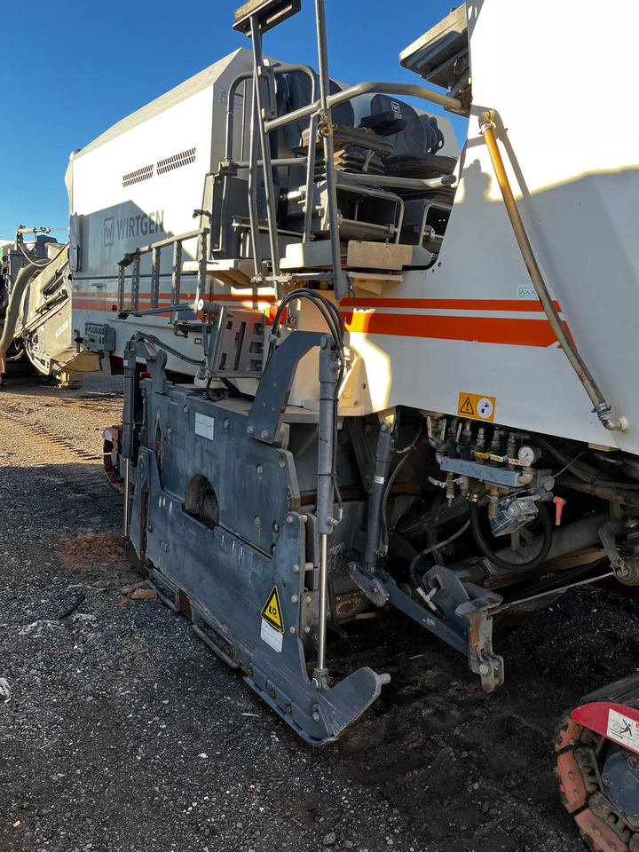 Wirtgen W 210 i - Fresadora en frío: foto 3 Wirtgen W 210 i - Fresadora en frío: foto 3